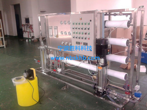 余姚力邦新能源2T H電子純水設備介紹